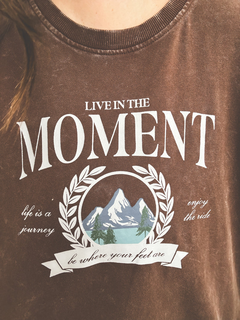 Live In The Moment Pullover