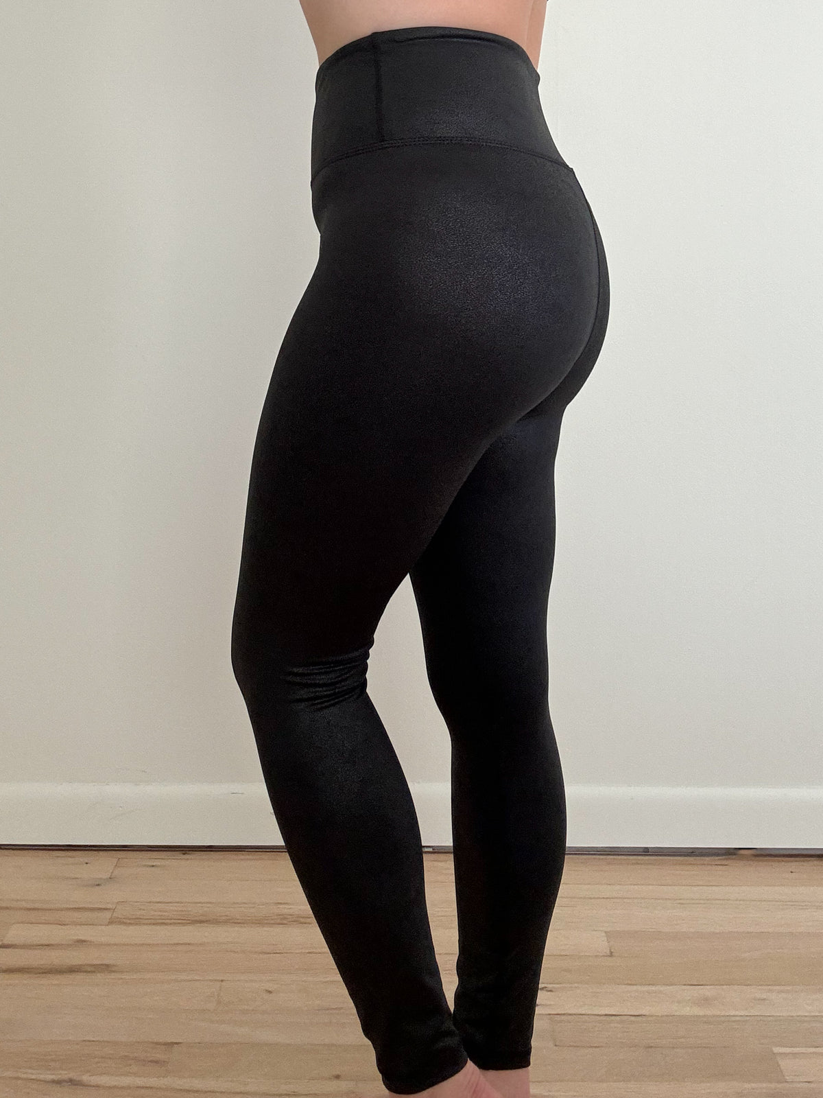 RESTOCK Jennifer Leggings