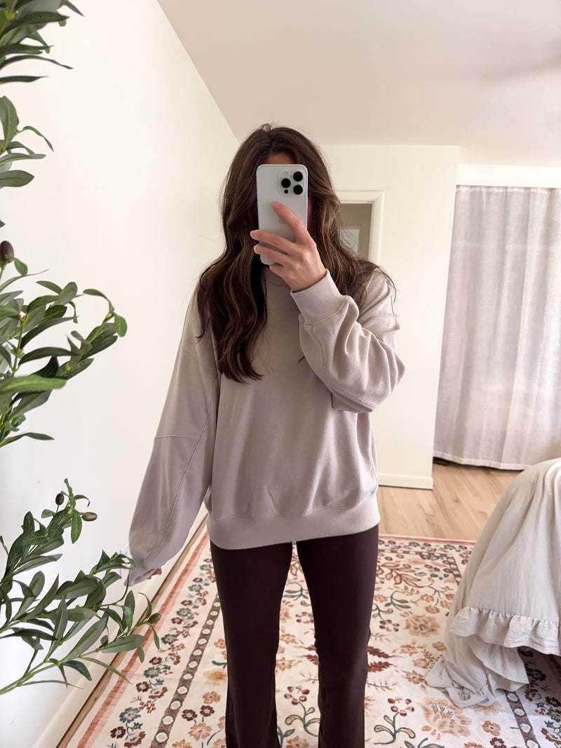 Lacey Pullover