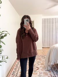 Jackie Pullover Brown