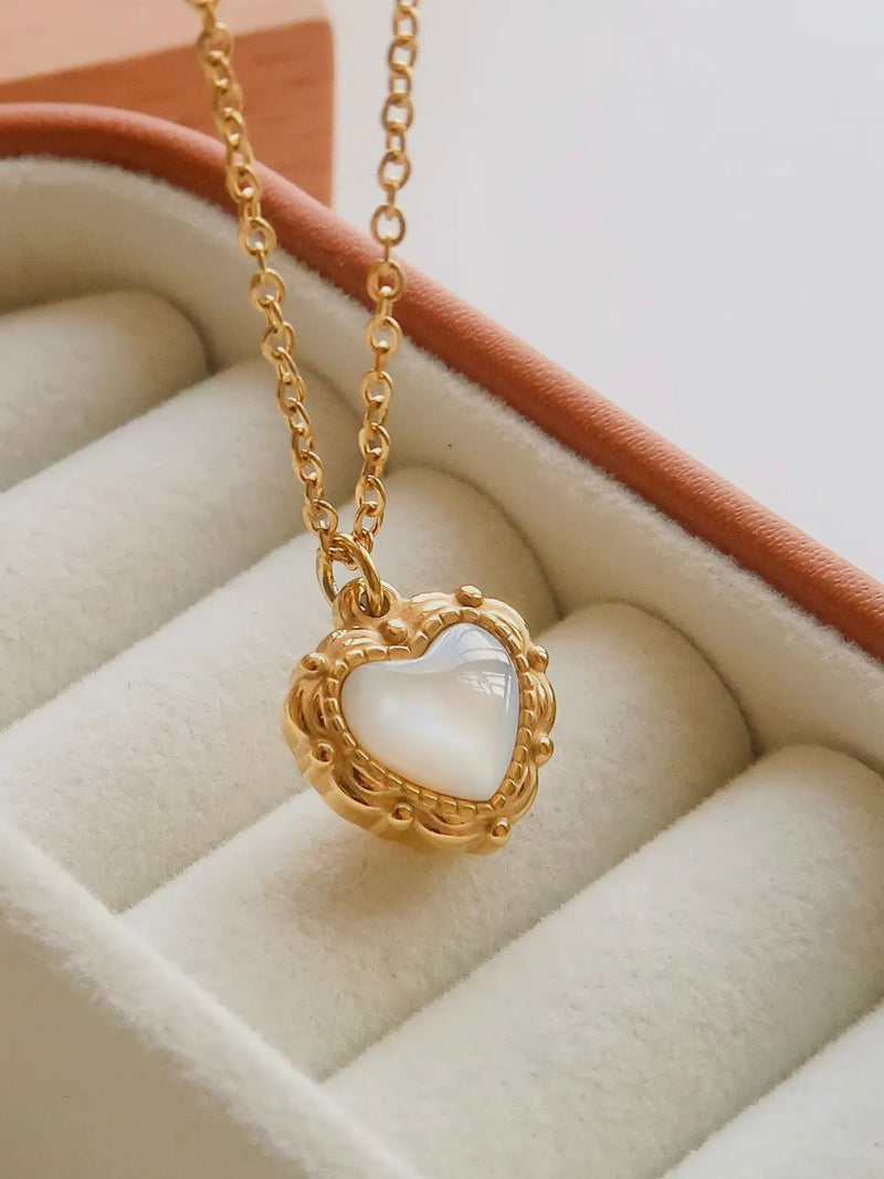Dainty Heart Pendant Necklace